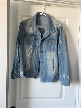Light Blue Distressed Denim Jacket Women’s Size 2XL 16